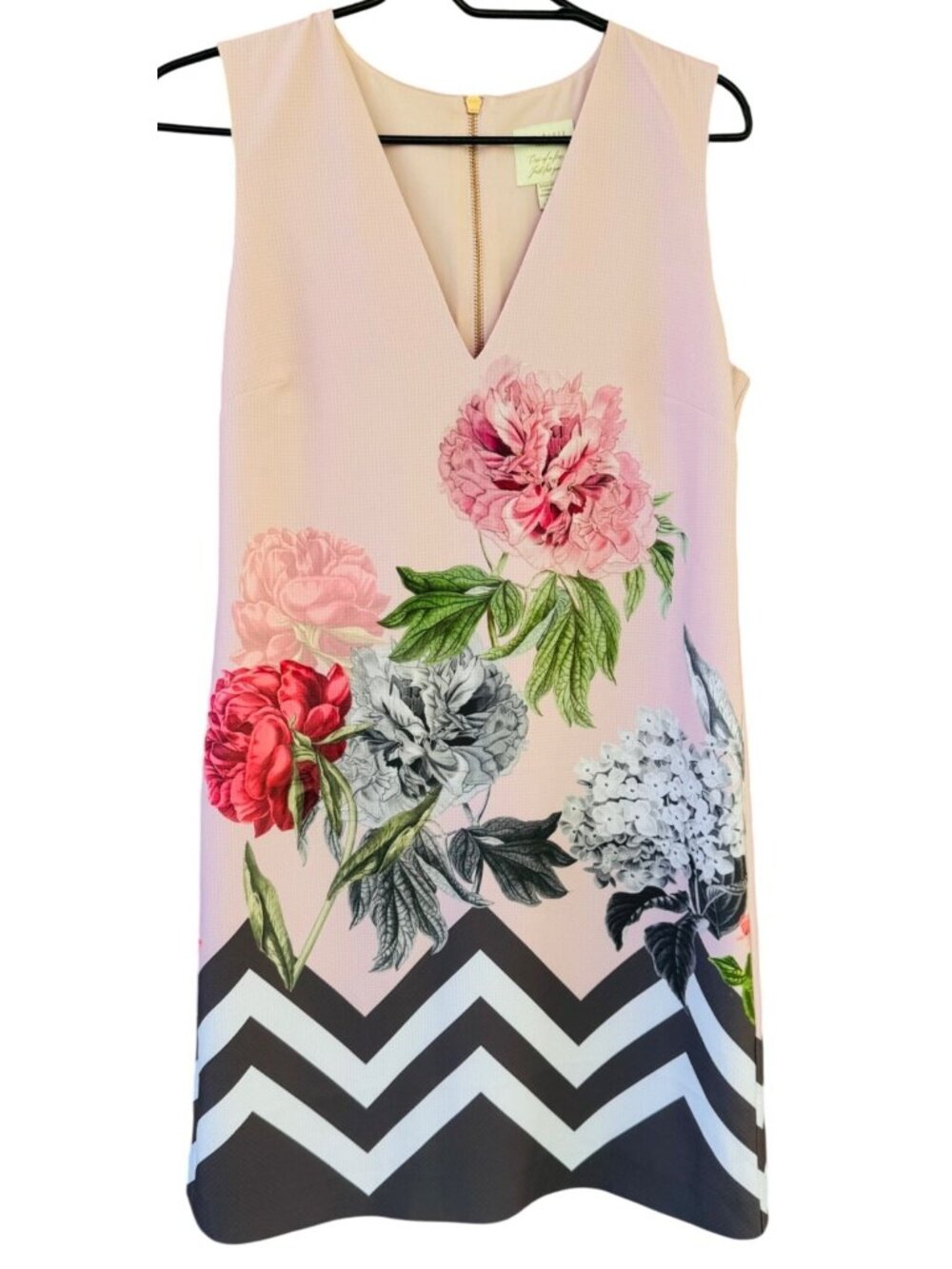 Ted Baker Pink Sleeveless Floral Print Dress With Chevron Hemline Size 2